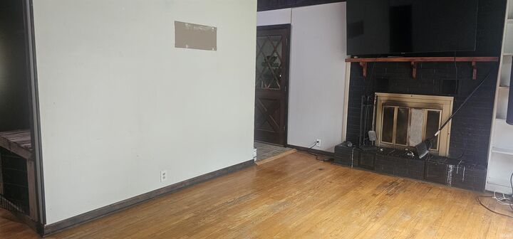 Property Photo:  577 W Degonia Road  IN 47601 