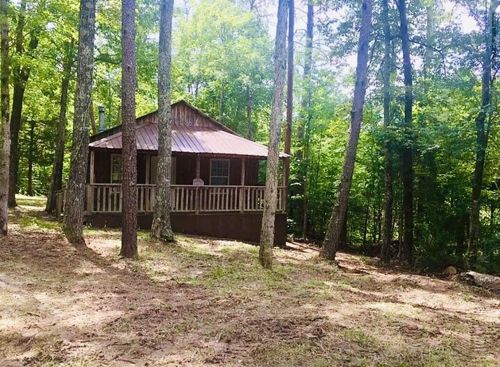 Property Photo:  155 County Road  KY 42519 