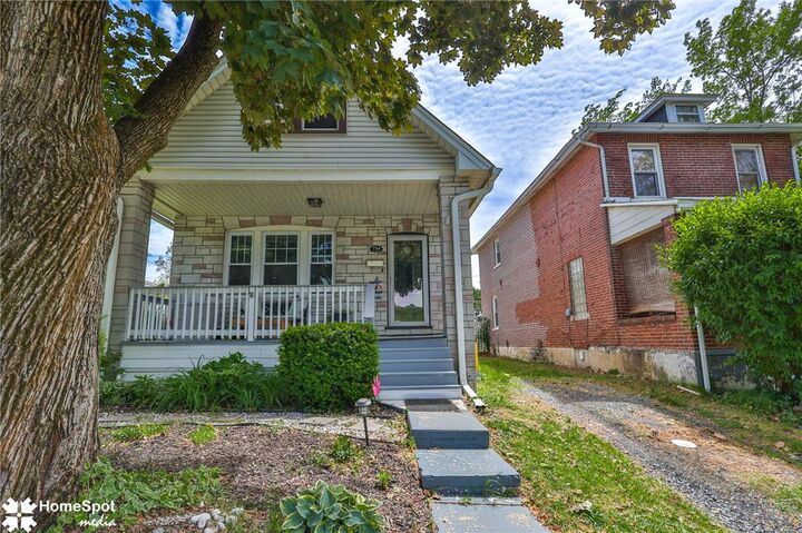 Property Photo:  734 E Tioga Street  PA 18103 