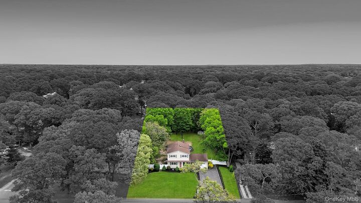 Property Photo:  277 Magnolia Drive  NY 11784 