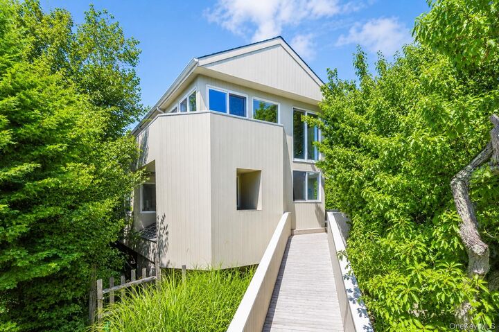 Property Photo:  216 Broadway  NY 11706 