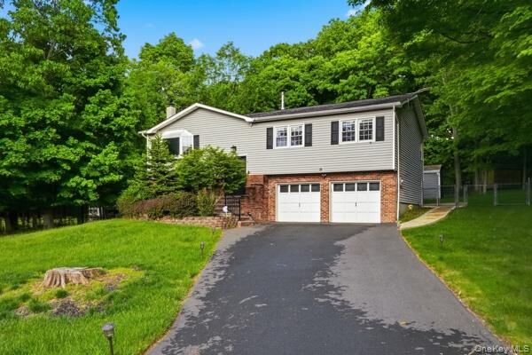 Property Photo:  31 Laura Road  NY 10950 