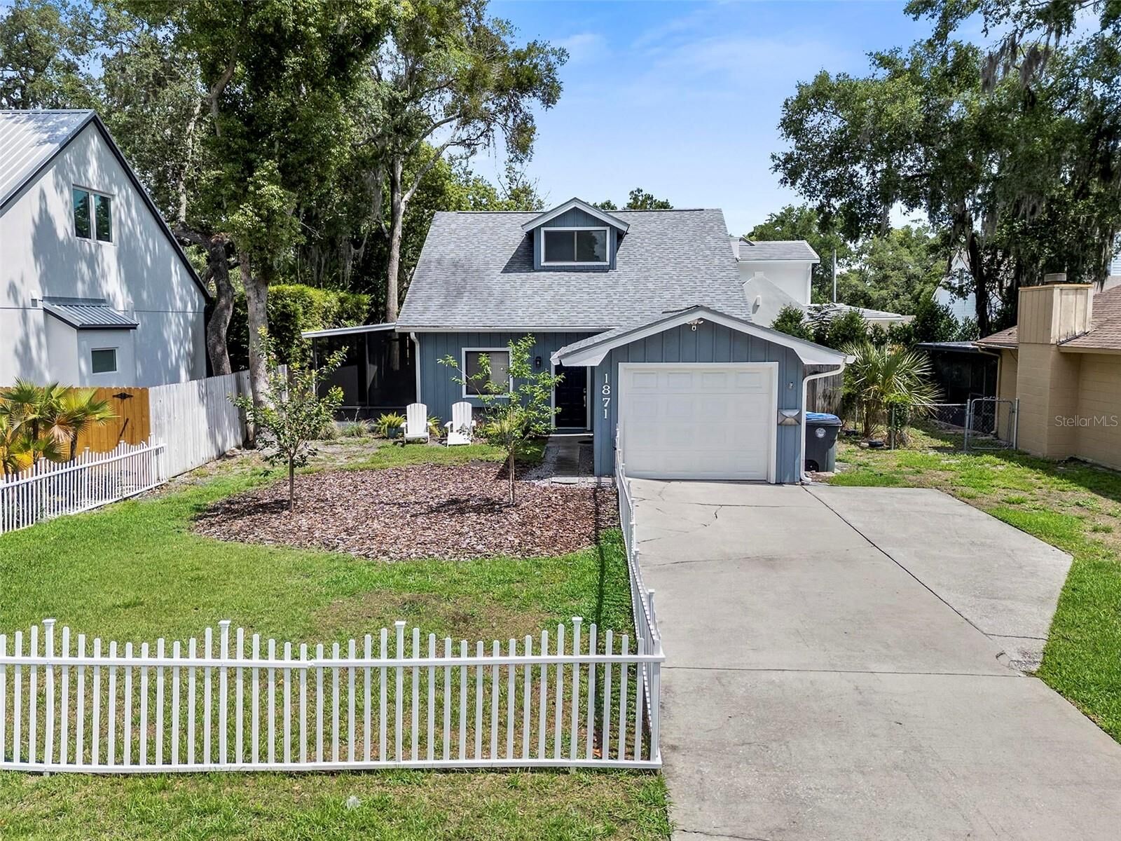 Property Photo: 1871 Bryan Avenue FL 32789