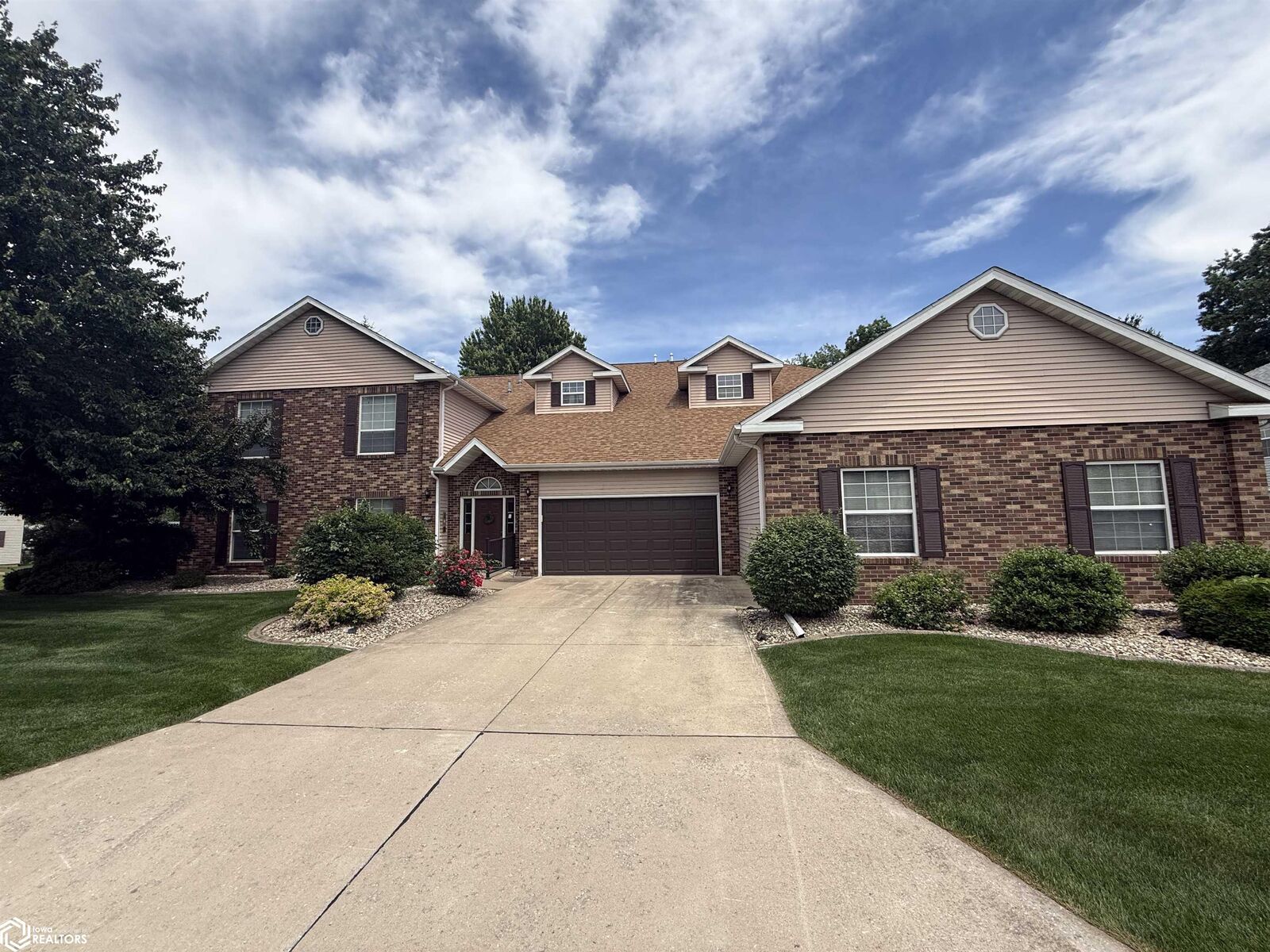 Property Photo:  1508 Orchard Meadow Drive B  IA 52601 