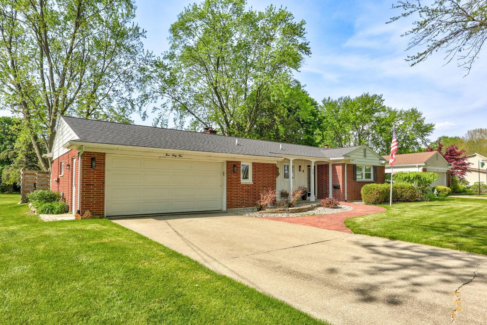 Property Photo:  469 Sunburst Drive  MI 48734 