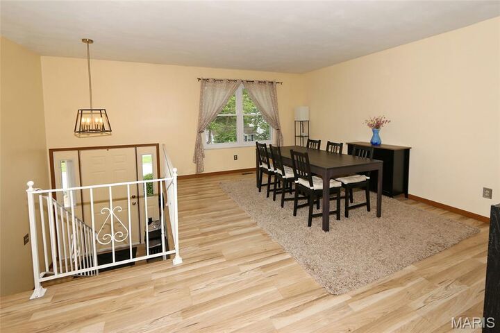 Property Photo: 332 Oak Tree Drive MO 63119