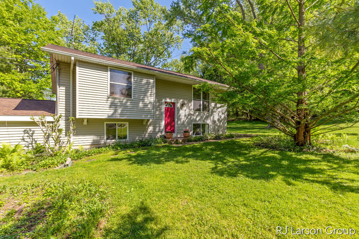 Property Photo:  1027 Blue Star Highway  MI 49090 