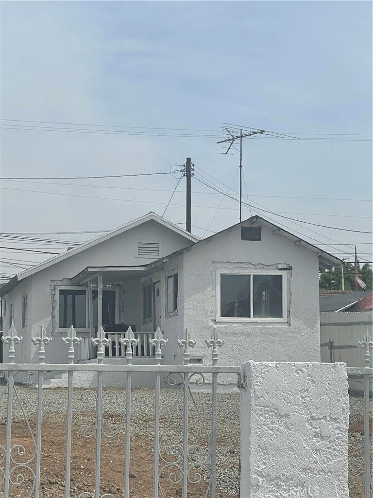 Property Photo:  3441 Siskiyou Street  CA 90023 