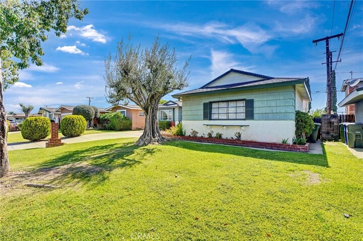 Property Photo: 13527 Raceland CA 90638