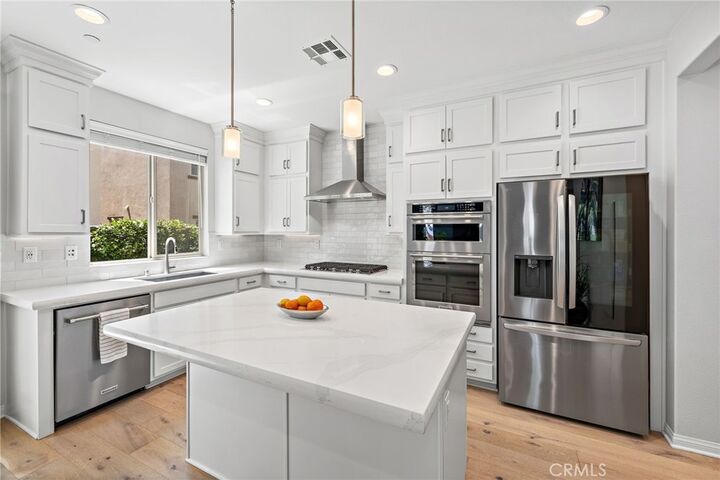 Property Photo:  3372 Ivy Way  CA 92694 