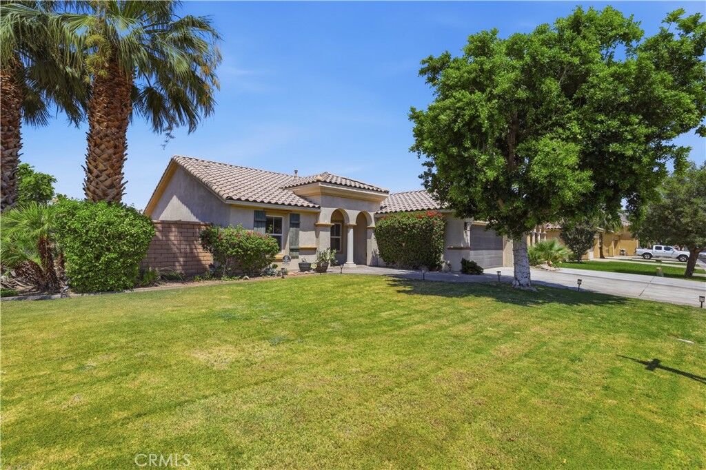 Property Photo:  41425 Farmer Court  CA 92203 