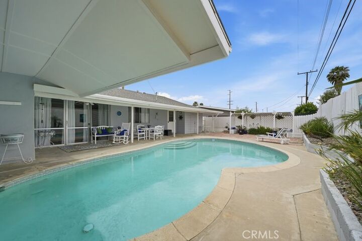 Property Photo:  28573 Murrieta Road  CA 92586 