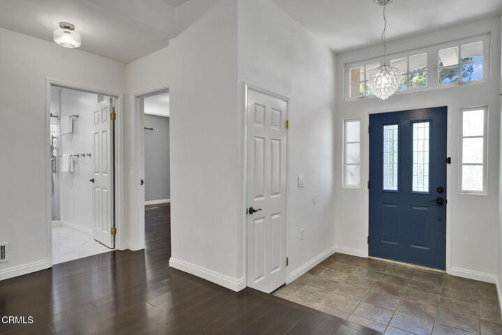 Property Photo:  3136 Frances Avenue  CA 91214 