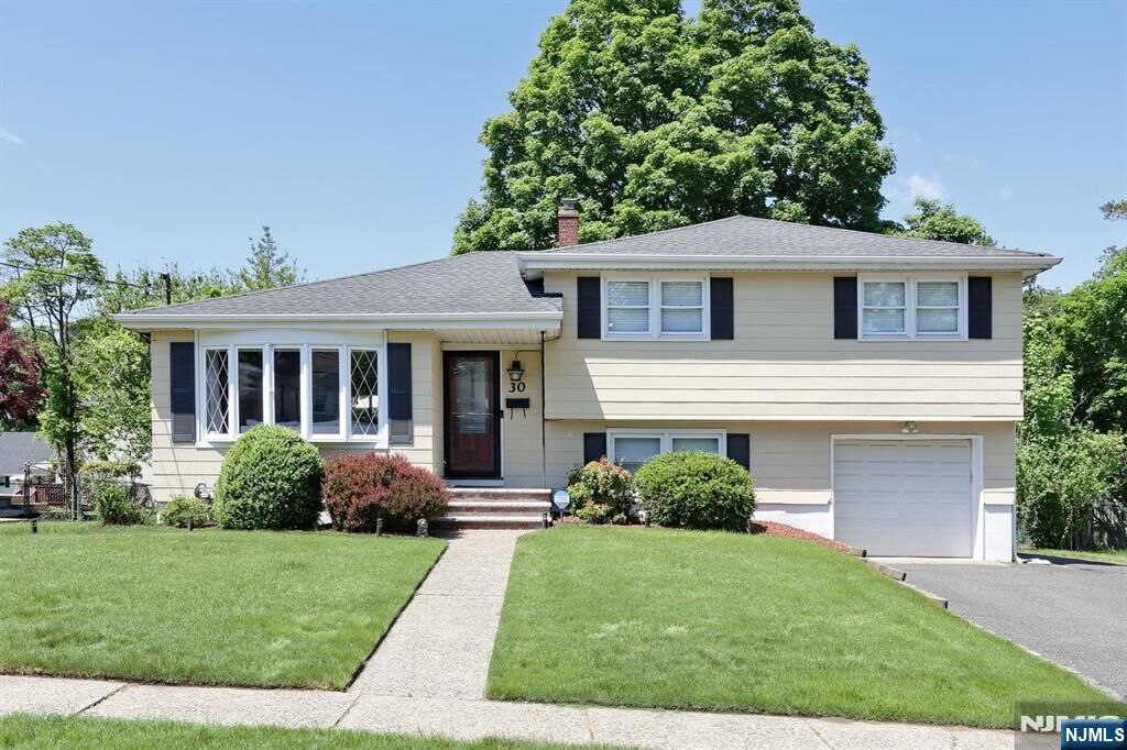 Property Photo:  30 Brookfield Road  NJ 07628 