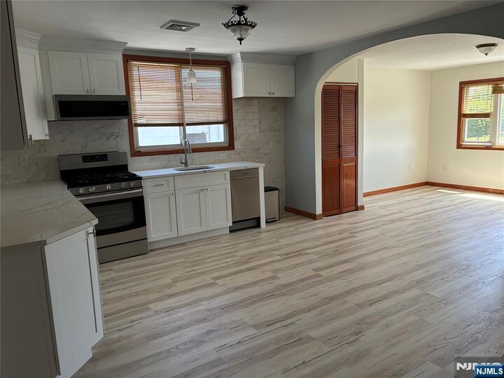 Property Photo:  47 Kingsland Avenue 2  NJ 07032 