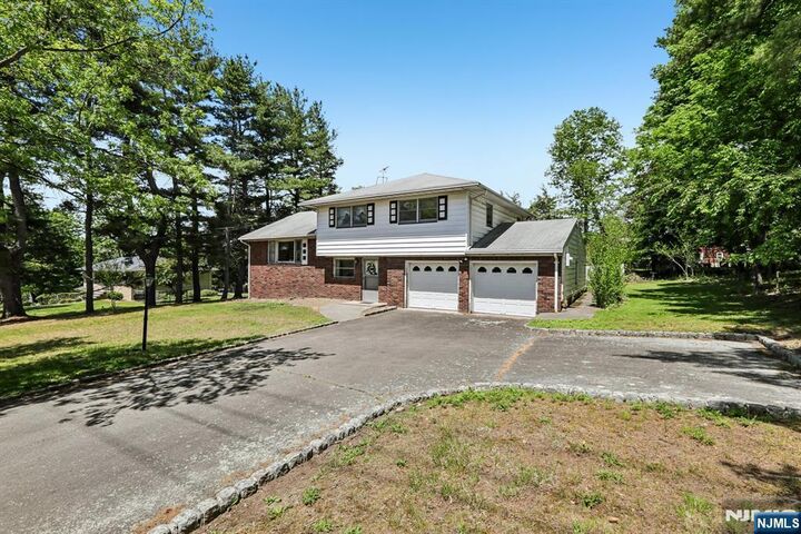 Property Photo:  1355 Ratzer Road  NJ 07470 