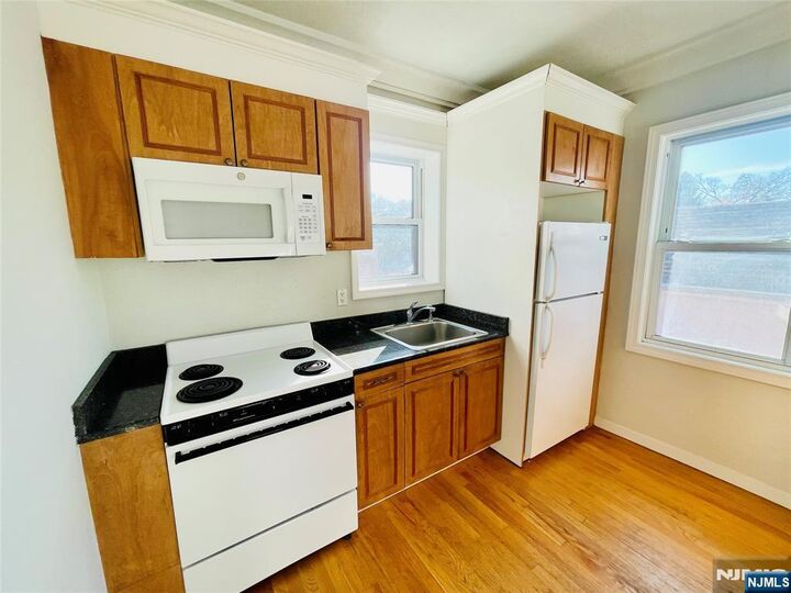Property Photo:  229 Orient Way 6  NJ 07070 