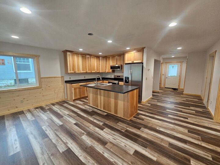 Property Photo: 424 Erie Avenue MN 56441