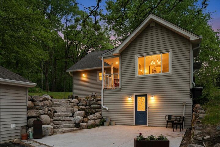 Property Photo:  425 County Road 19  MN 55364 
