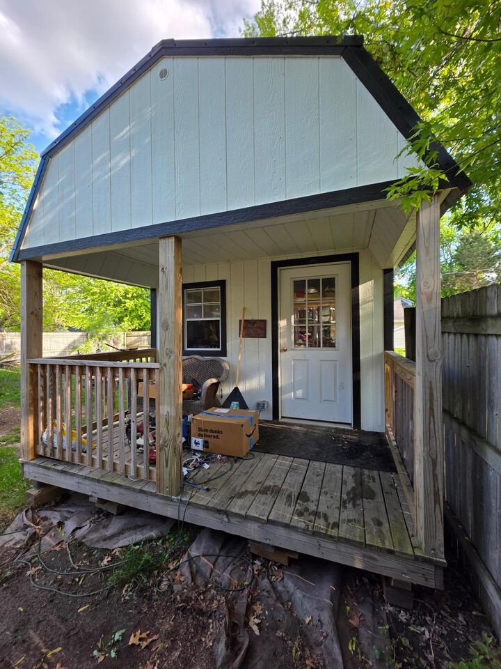 Property Photo:  609 2nd Avenue SW  MN 55008 