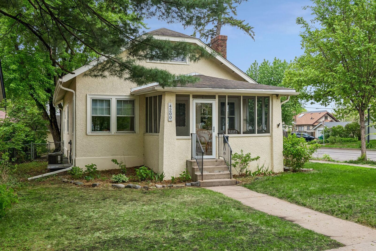 Property Photo:  4200 Oakland Avenue  MN 55407 