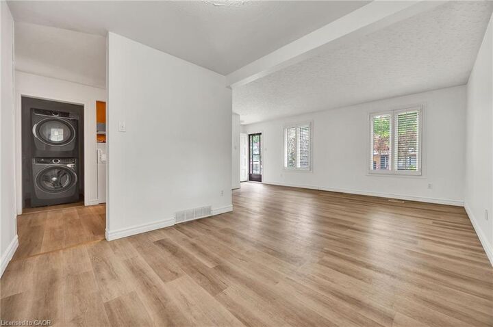 Property Photo:  514 Fallingbrook Drive Upper  ON N2L 4N3 