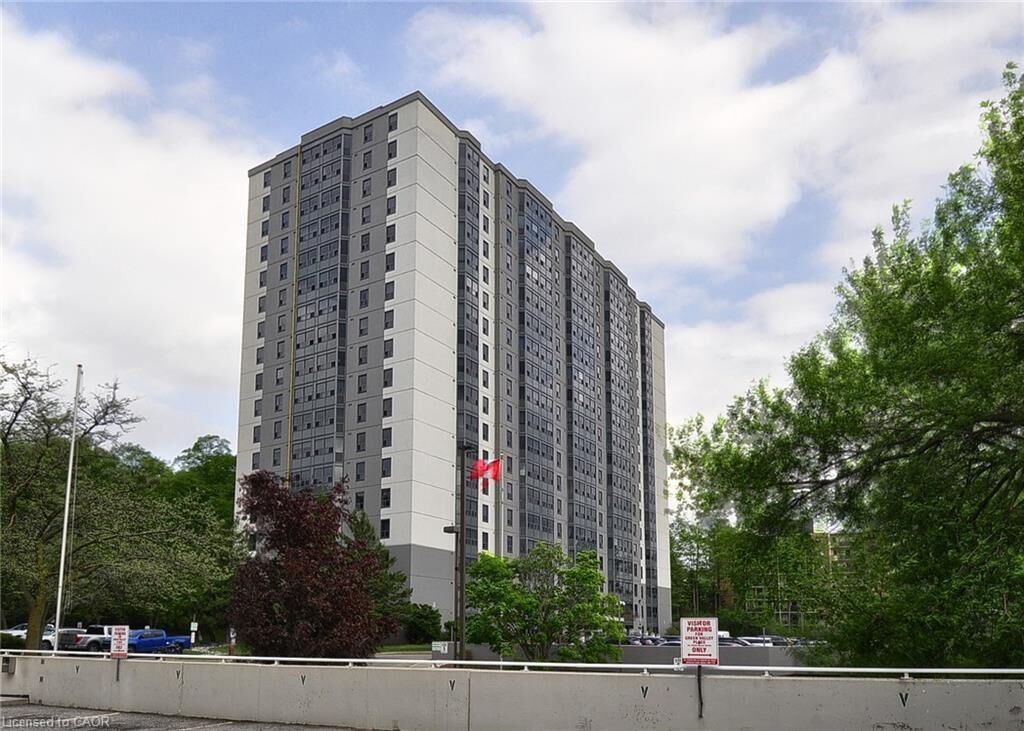 Property Photo:  55 Green Valley Drive 1104  ON N2P 1Z6 