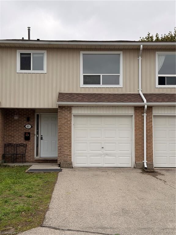 Property Photo:  279 Bluevale Street 61  ON N2J 4L8 