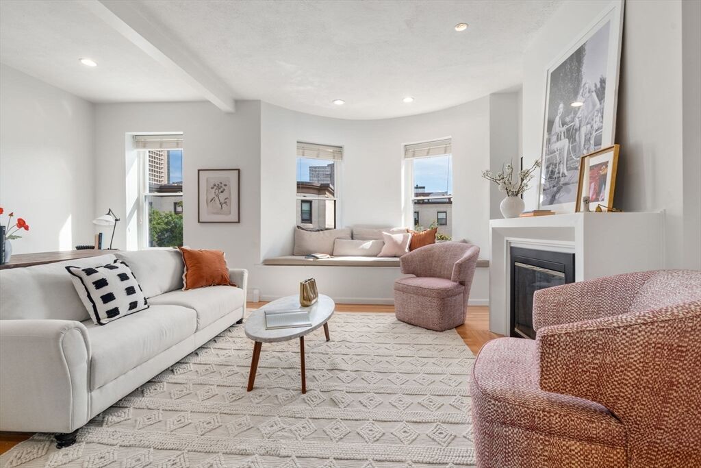 Property Photo:  11 Albemarle Street C  MA 02115 