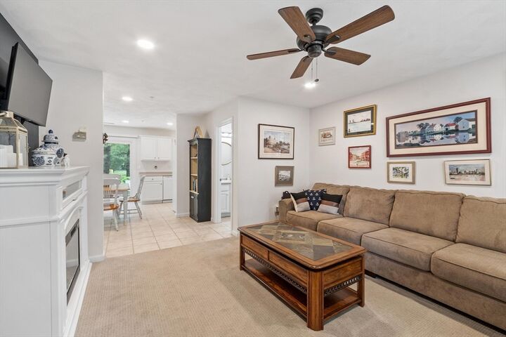 Property Photo:  41 Fairway Dr 41  MA 01876 