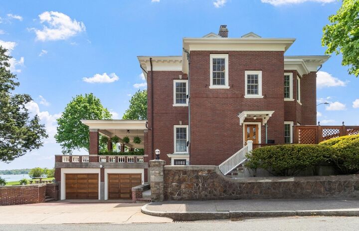 Property Photo:  89 Lothrop Street  MA 01915 