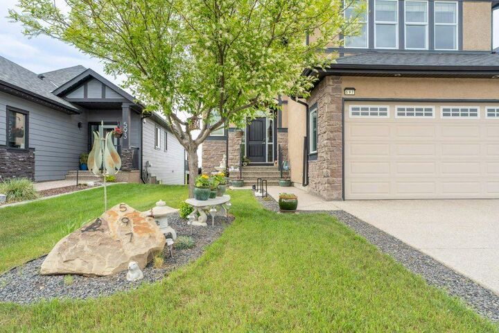 Property Photo: 597 Muirfield Crescent AB T0J 1Y1