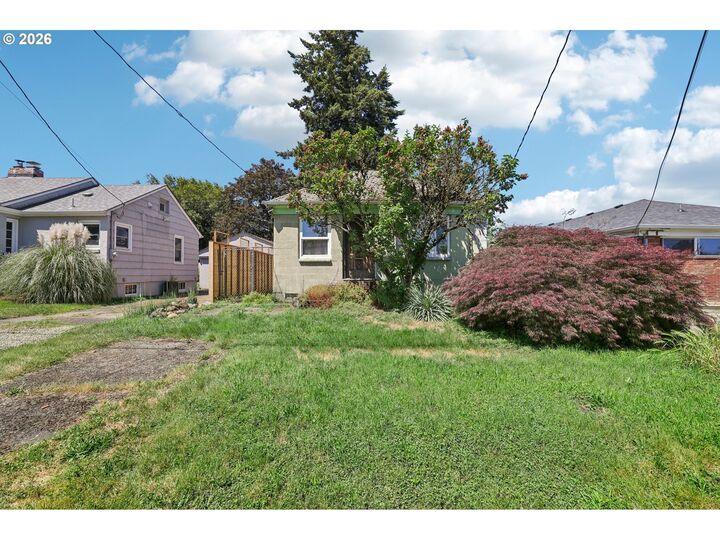 Property Photo: 1637 NE 75th Ave OR 97213