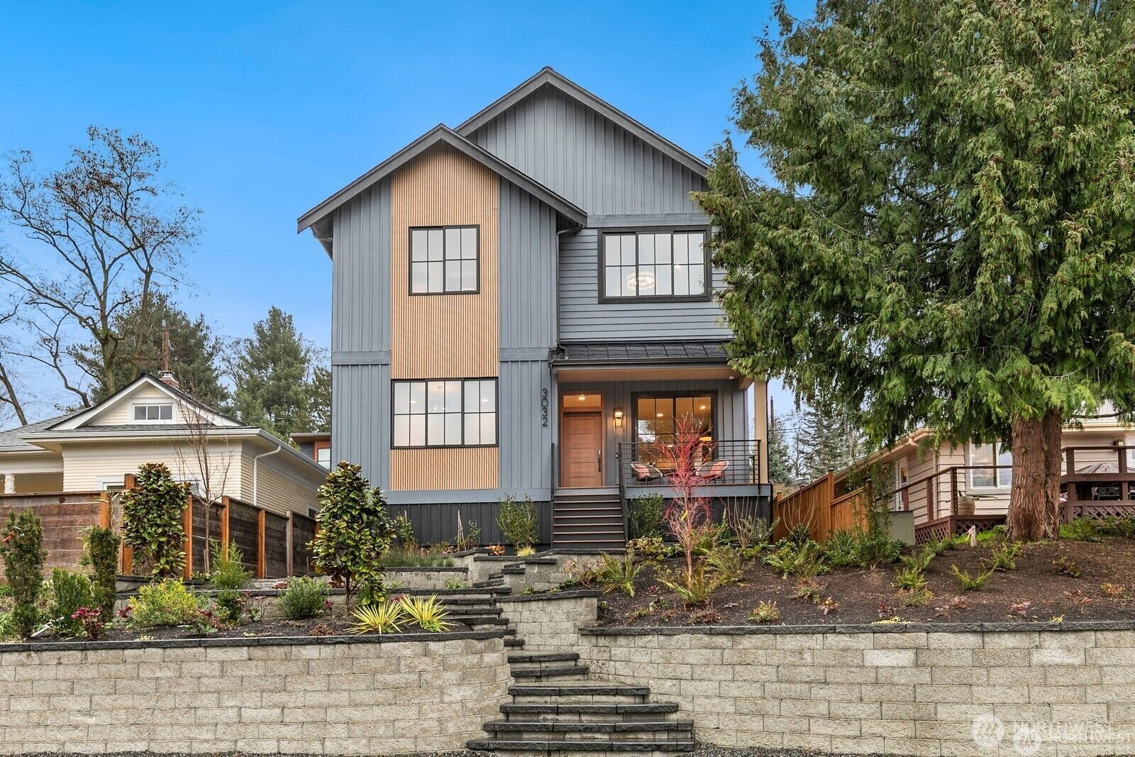 Property Photo:  3032 NE Blakeley Street  WA 98105 