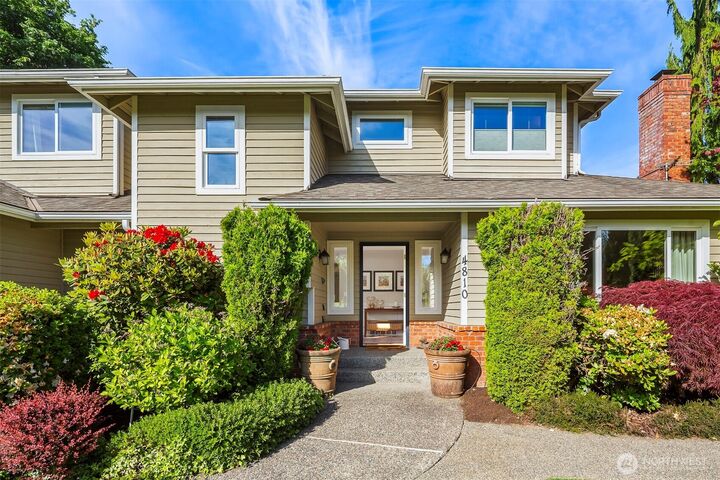 Property Photo:  4810  117th Place NE  WA 98033 