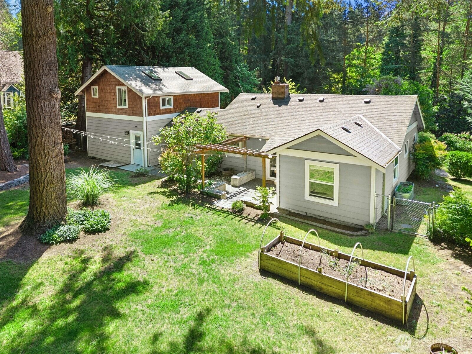 Property Photo: 6311 216th Street SE WA 98072
