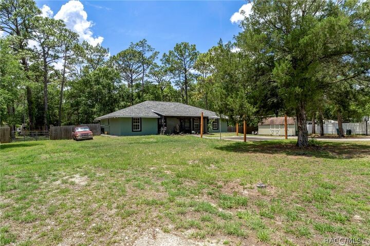 Property Photo:  1710 S Iroquois Avenue  FL 34448 