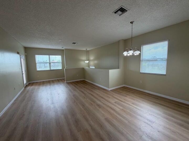 Property Photo:  2925 Crestwood Terrace 5204  FL 33063 