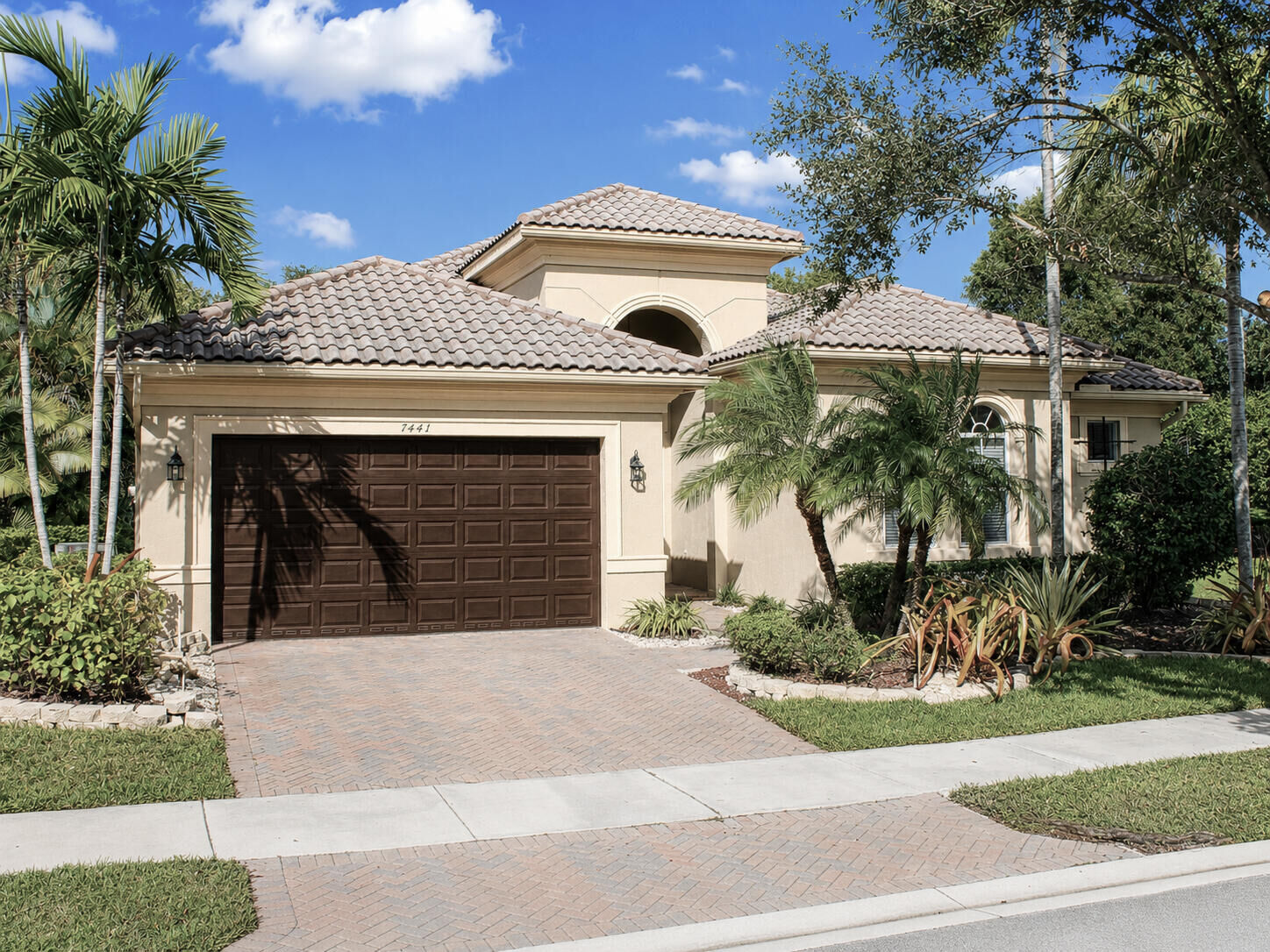 Property Photo:  7441 NW 115th Terrace  FL 33076 