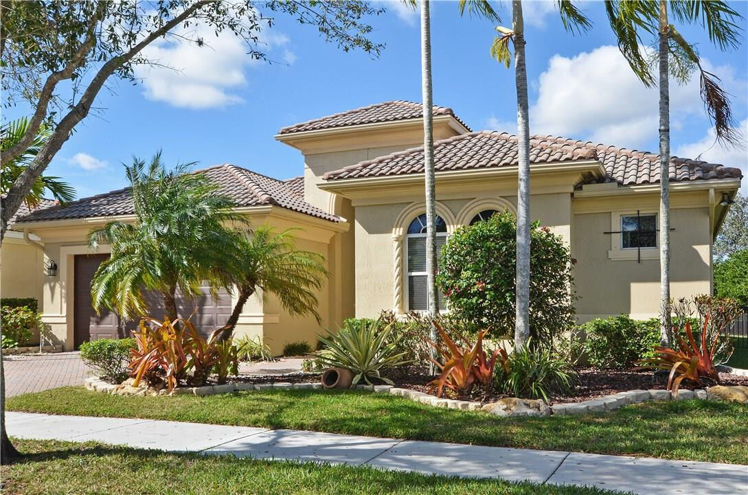 Property Photo:  7441 NW 115th Terrace  FL 33076 