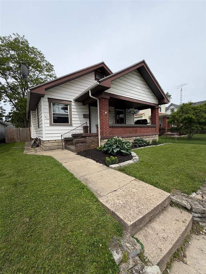 Property Photo:  340 SW 3rd  IN 47374 