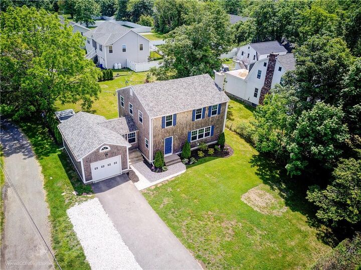 Property Photo: 523 Bristol Ferry Road RI 02871