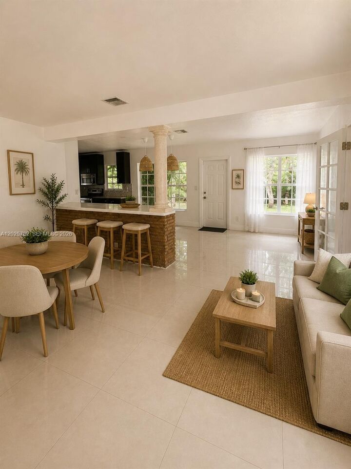 Property Photo:  829 Columbus Blvd  FL 33134 