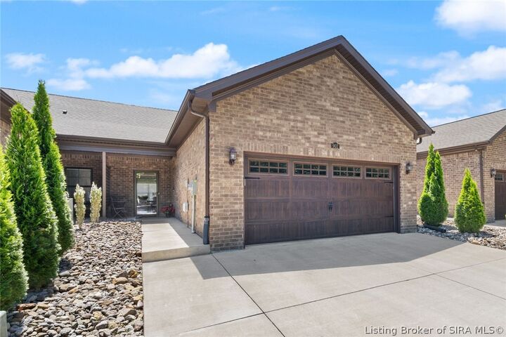 Property Photo:  902 Glenwood Gardens Drive  IN 47172 