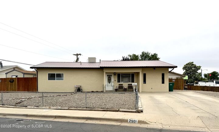 Property Photo: 2501 E 23rd Street NM 87401