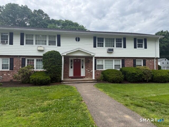 Property Photo:  250 Robin Court C  CT 06410 
