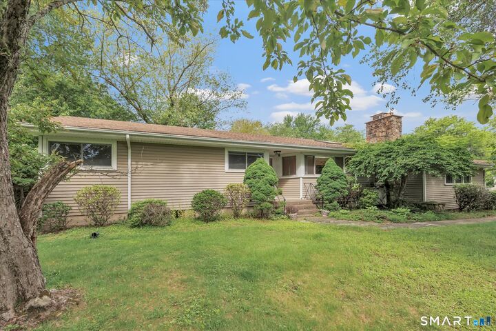 Property Photo: 4781 Madison Avenue CT 06611