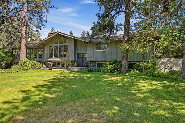 Property Photo: 1603 E South Ridge Dr WA 99223