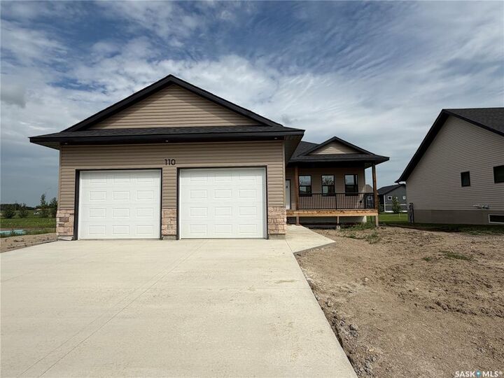 110 Lakewood Drive — photo 1