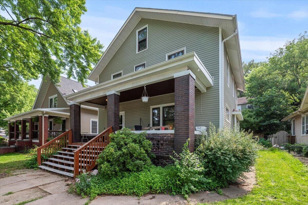 Property Photo:  377 Benton  Street  IA 51503 